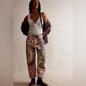 Free People We The Free Printed Floral RARE Barrel Moxie Jeans 27